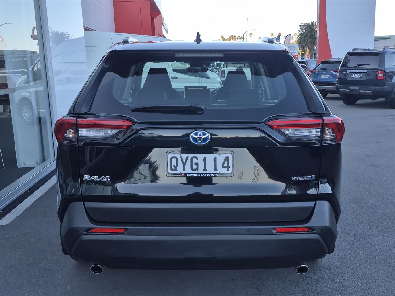 Vehicle image 4
