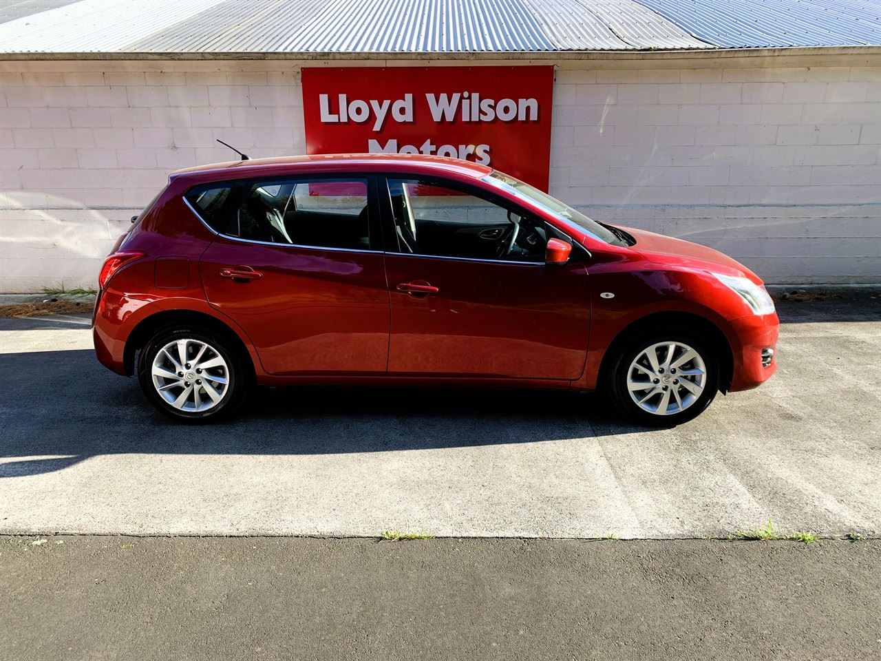 Vehicle image 3