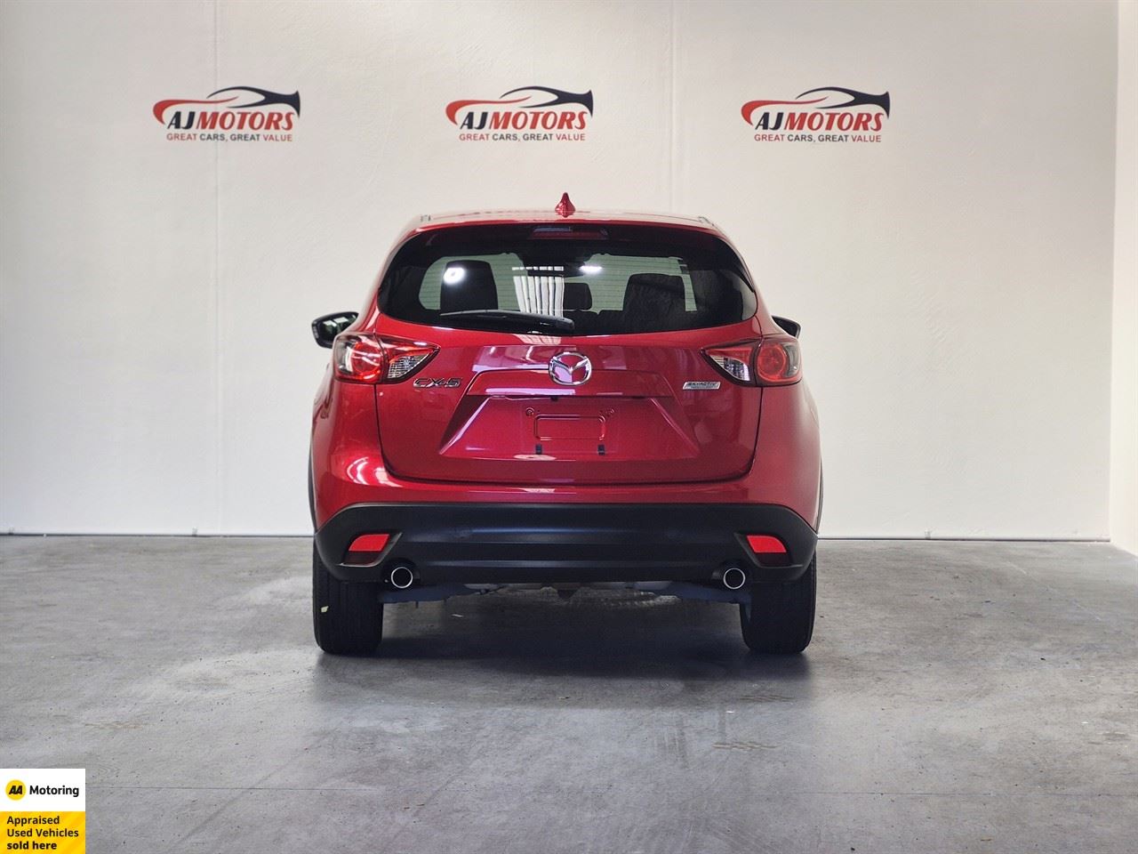 Vehicle image 5
