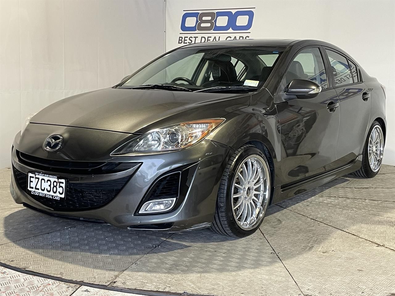Vehicle image 3