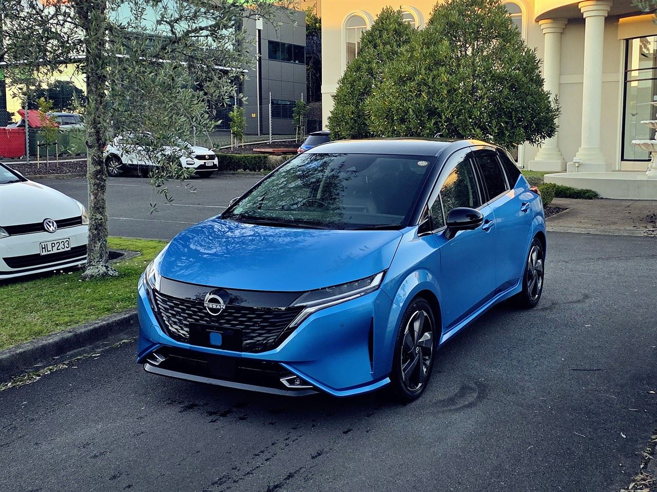 Vehicle image 2