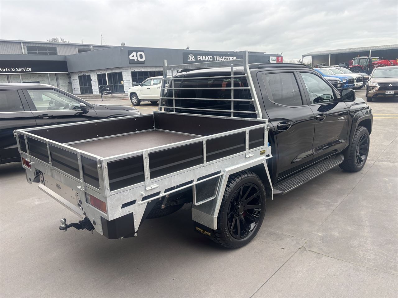 Vehicle image 3