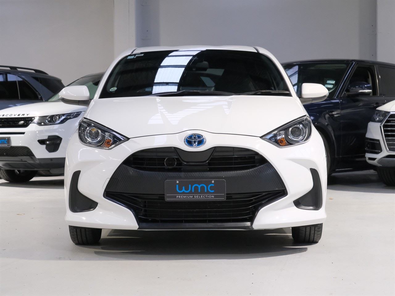 Vehicle image 3
