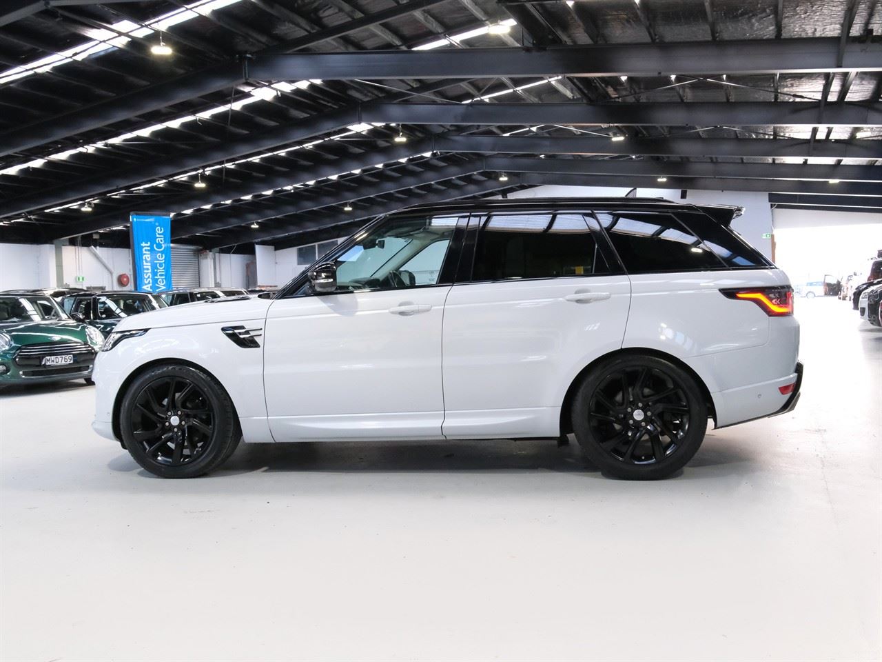 Vehicle image 5