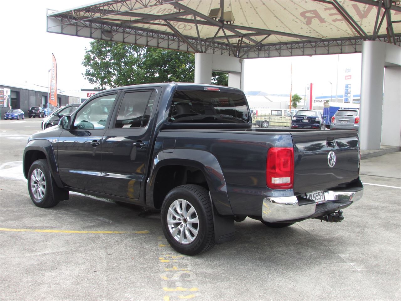 Vehicle image 5