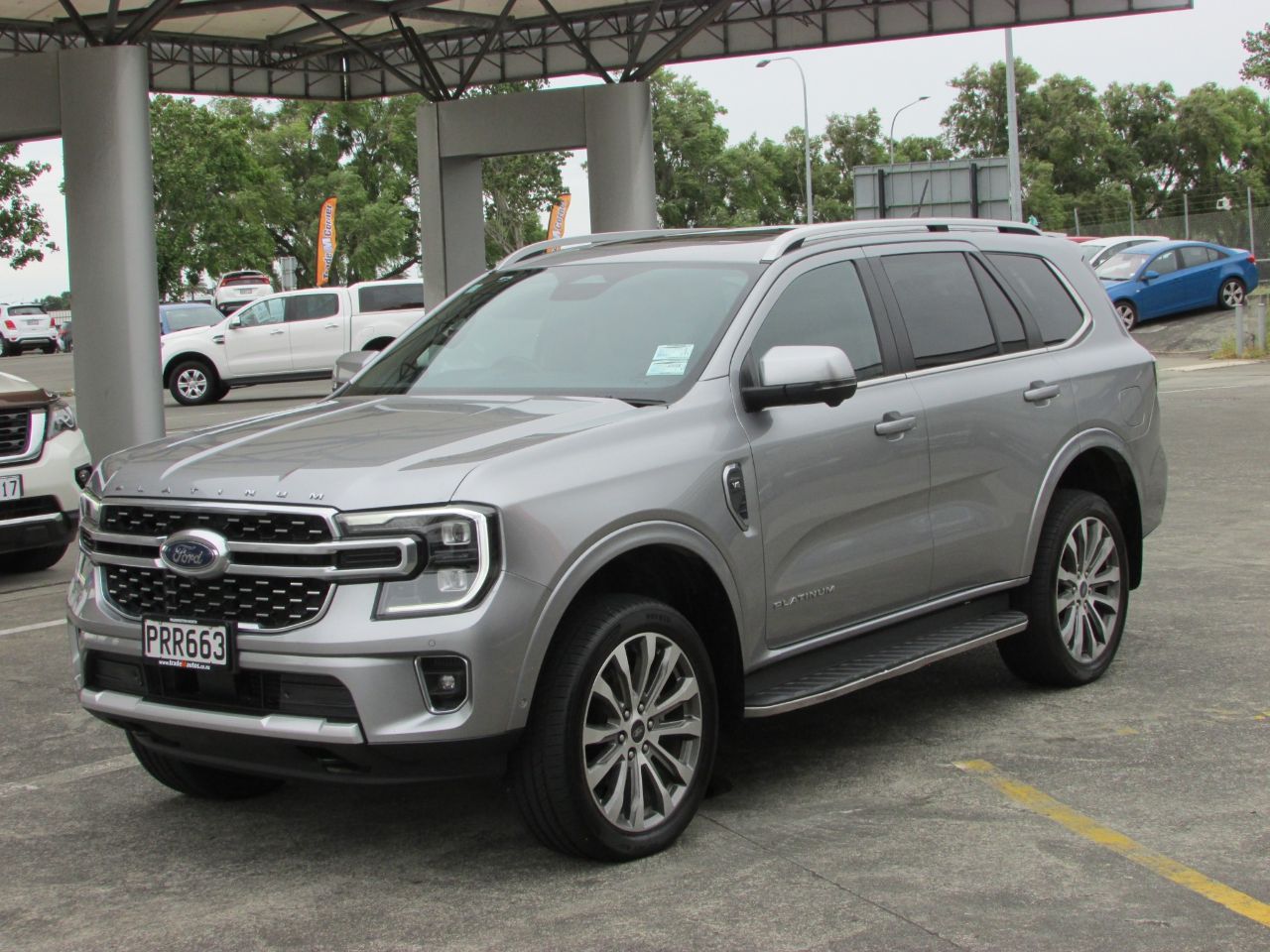 Vehicle image 3