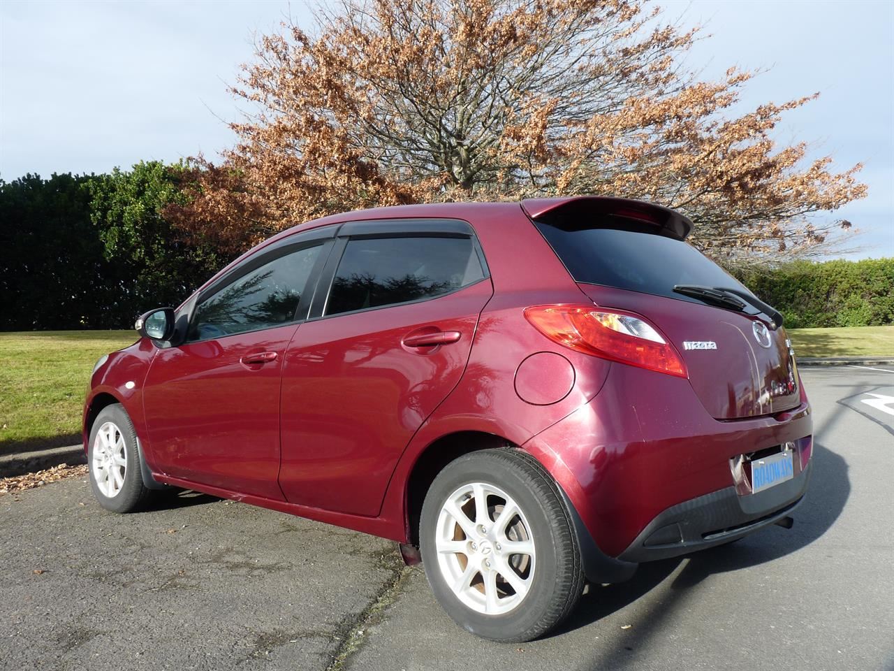 Vehicle image 4