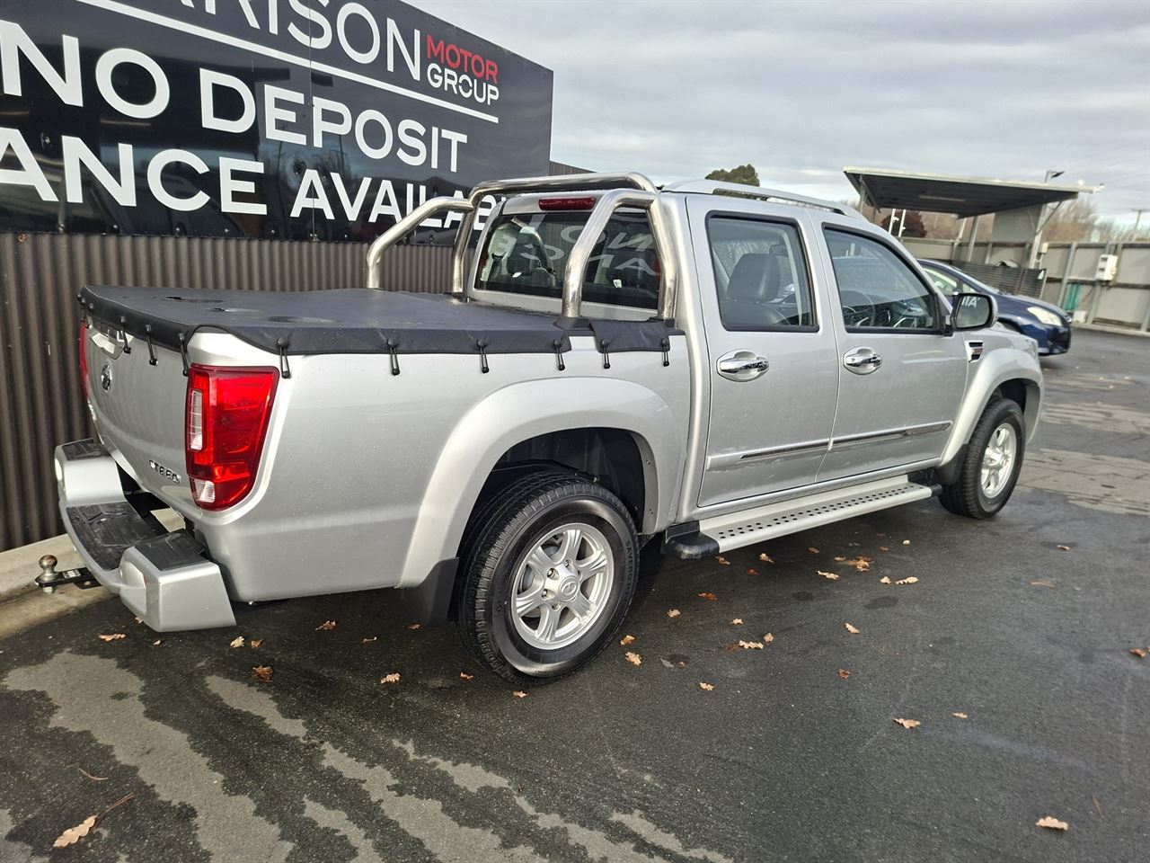 Vehicle image 3