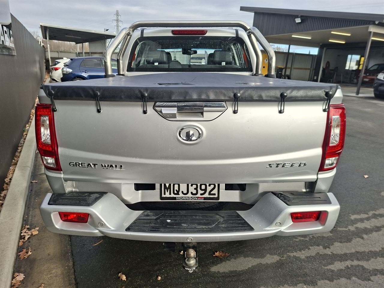 Vehicle image 4