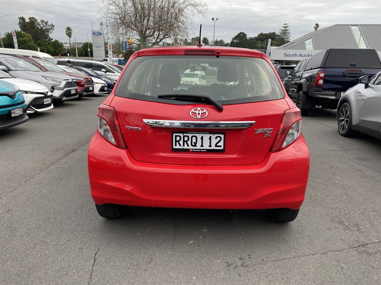 Vehicle image 3