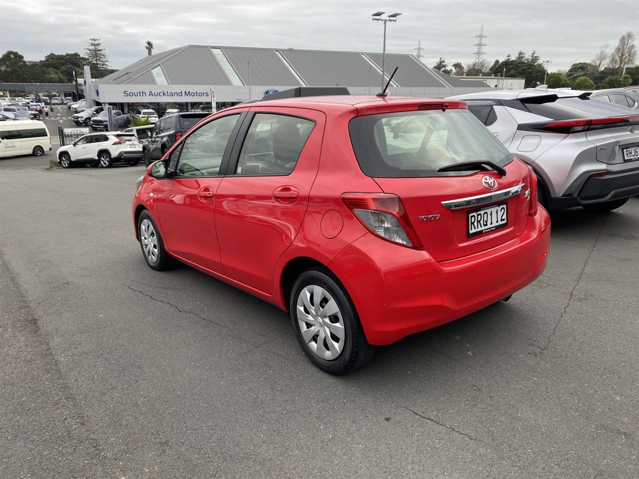 Vehicle image 5