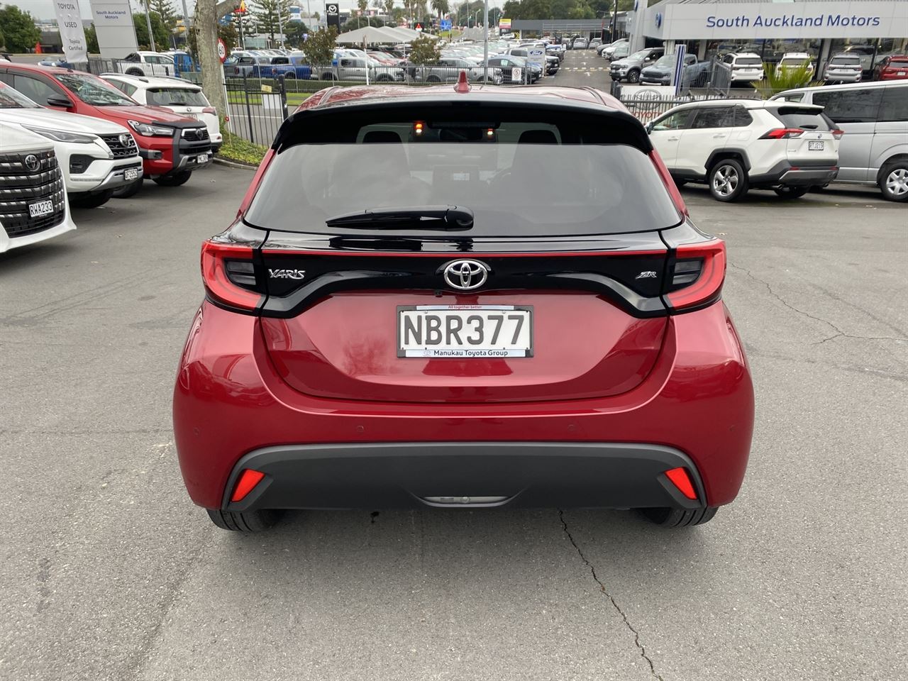 Vehicle image 3