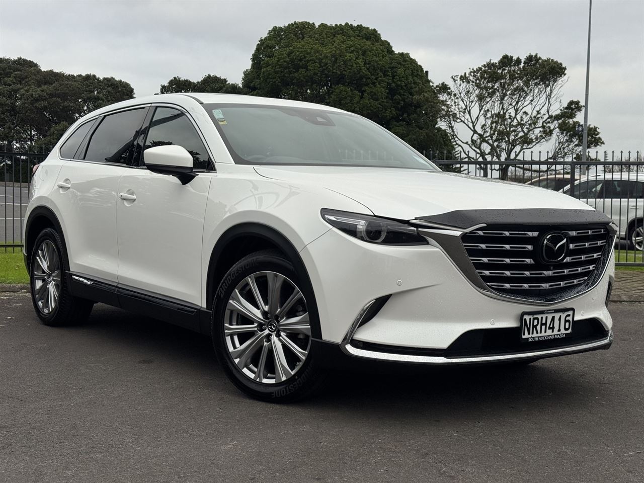 Vehicle image 3