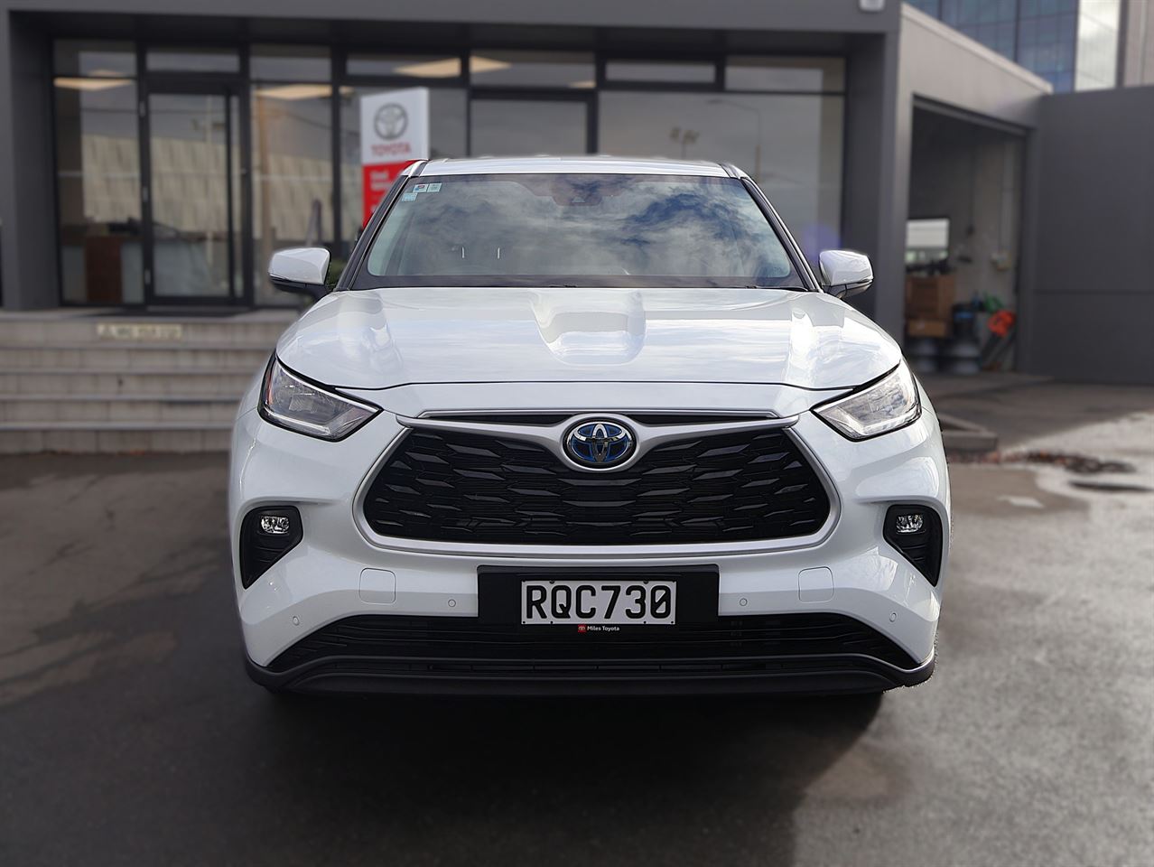 Vehicle image 2