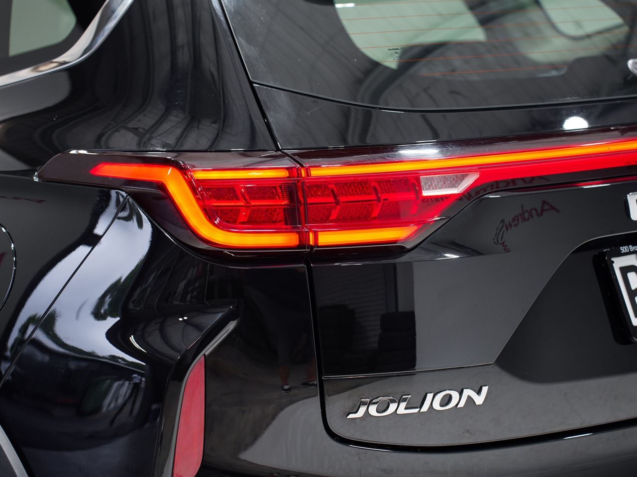 Vehicle image 5