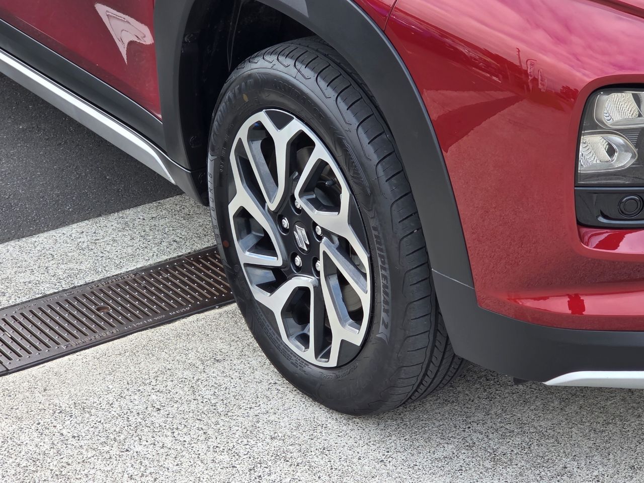 Vehicle image 2