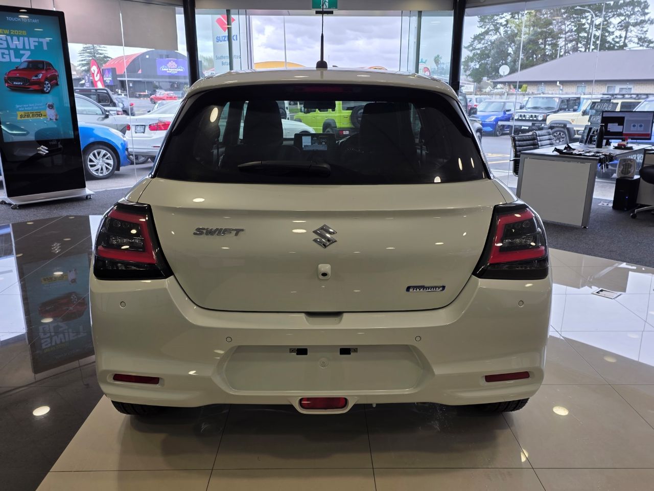 Vehicle image 5