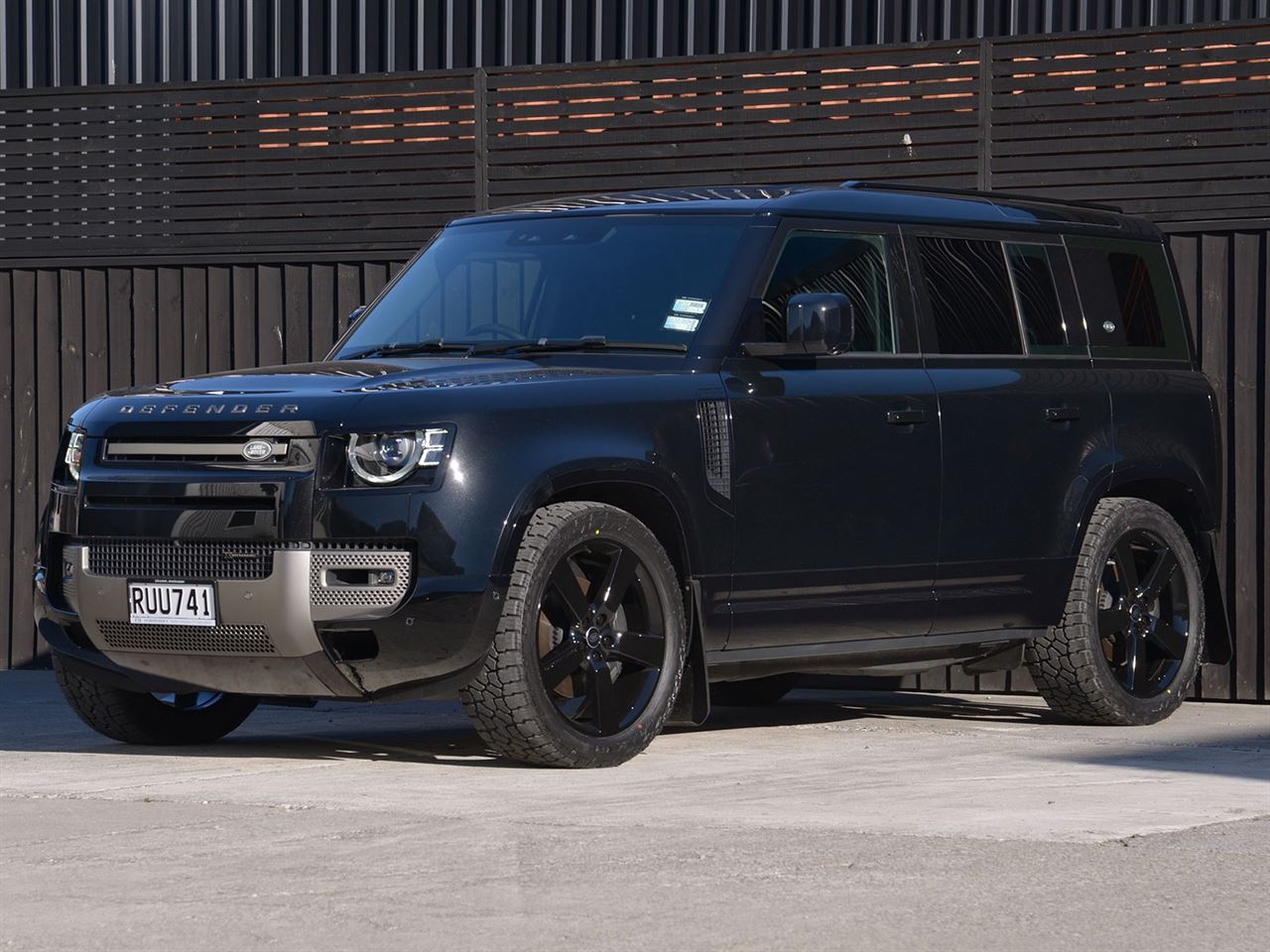 Vehicle image 5
