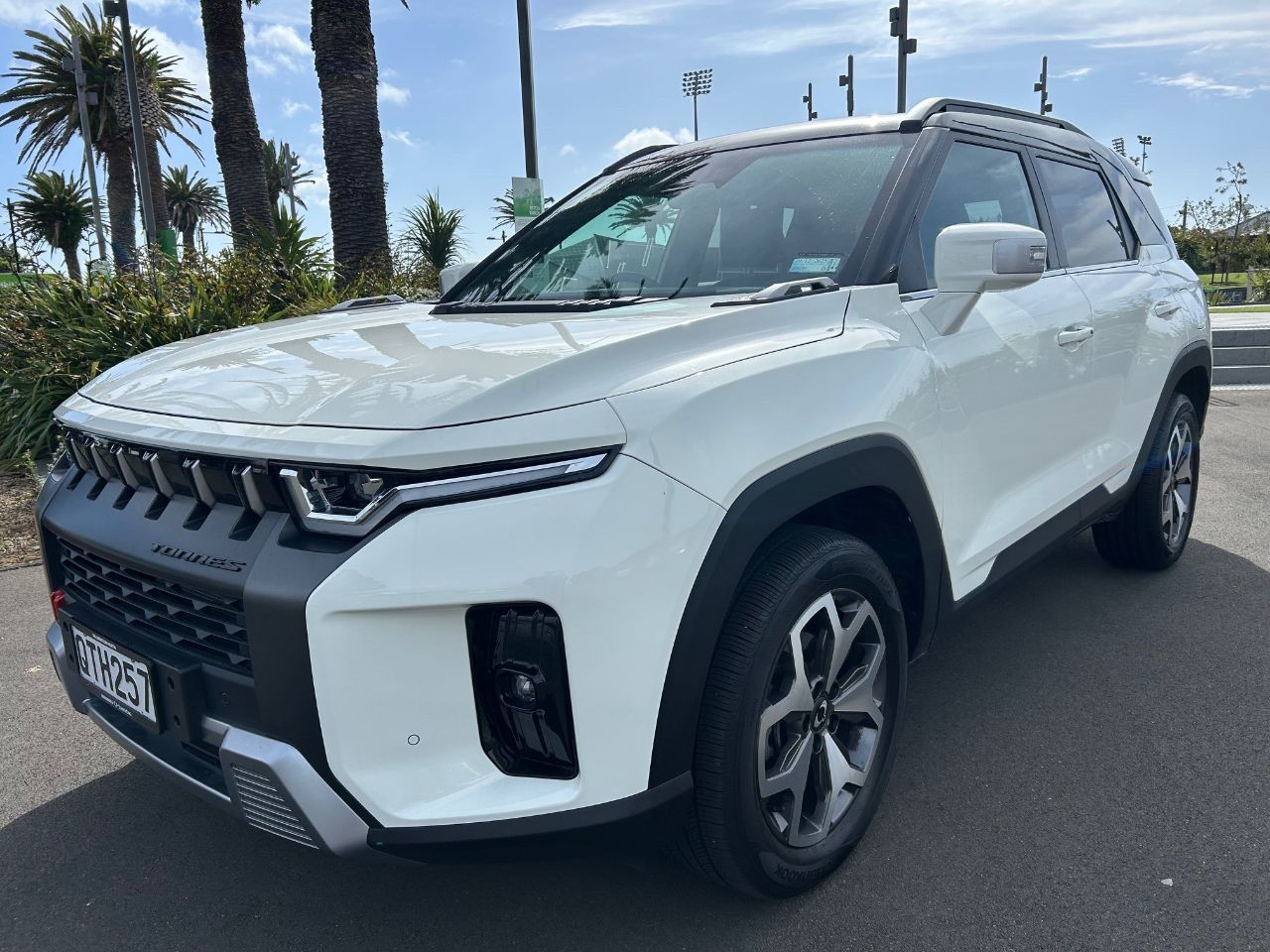 Vehicle image 3