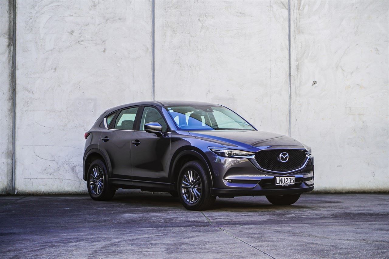 Vehicle image 5