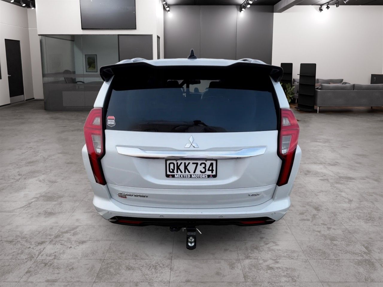 Vehicle image 5