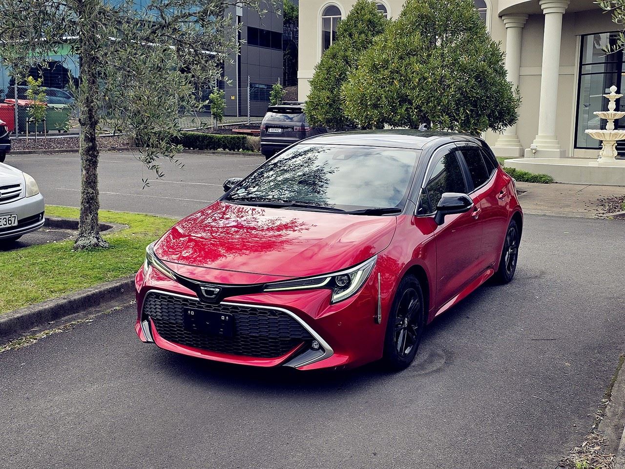 Vehicle image 3