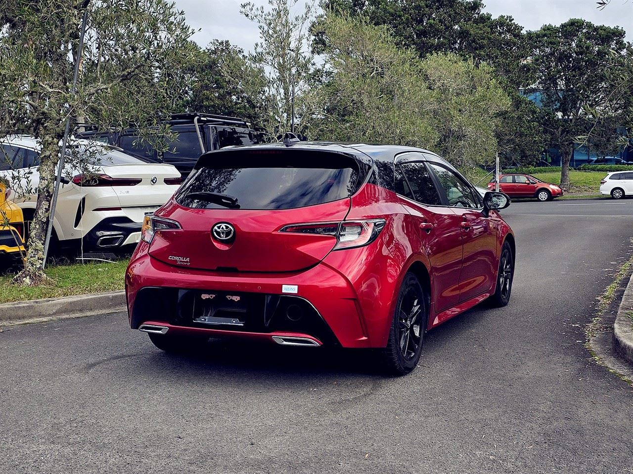 Vehicle image 4