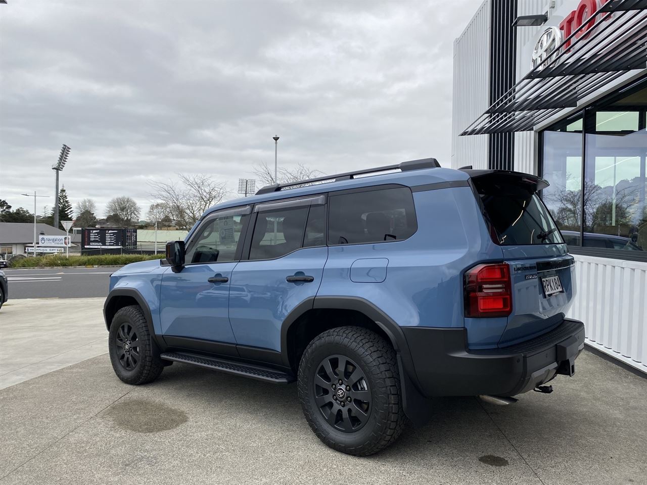 Vehicle image 3