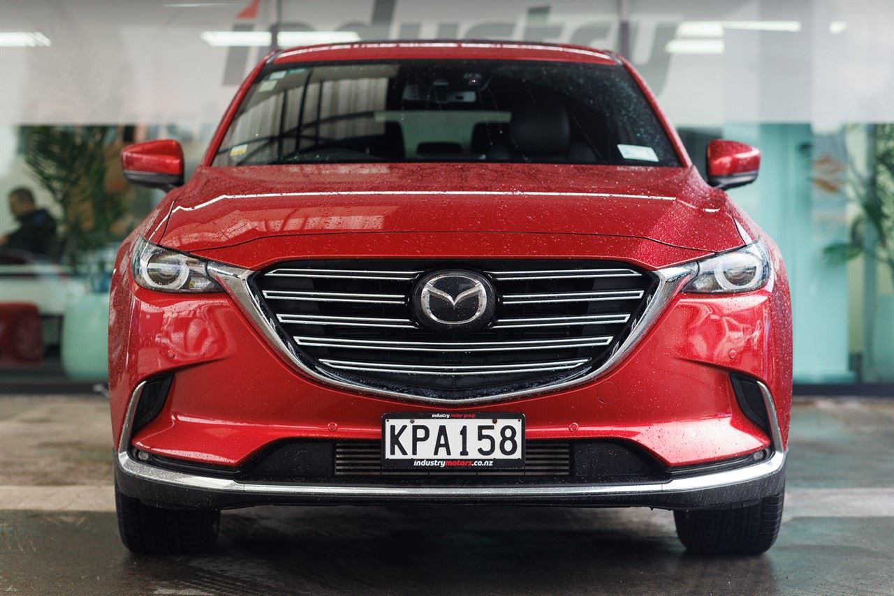 Vehicle image 5