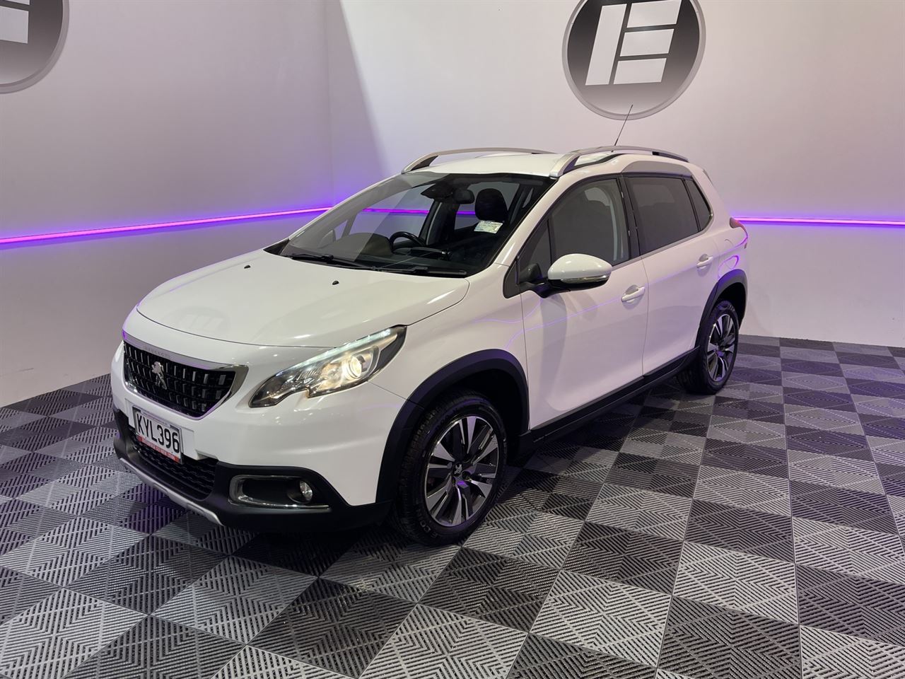 Vehicle image 3