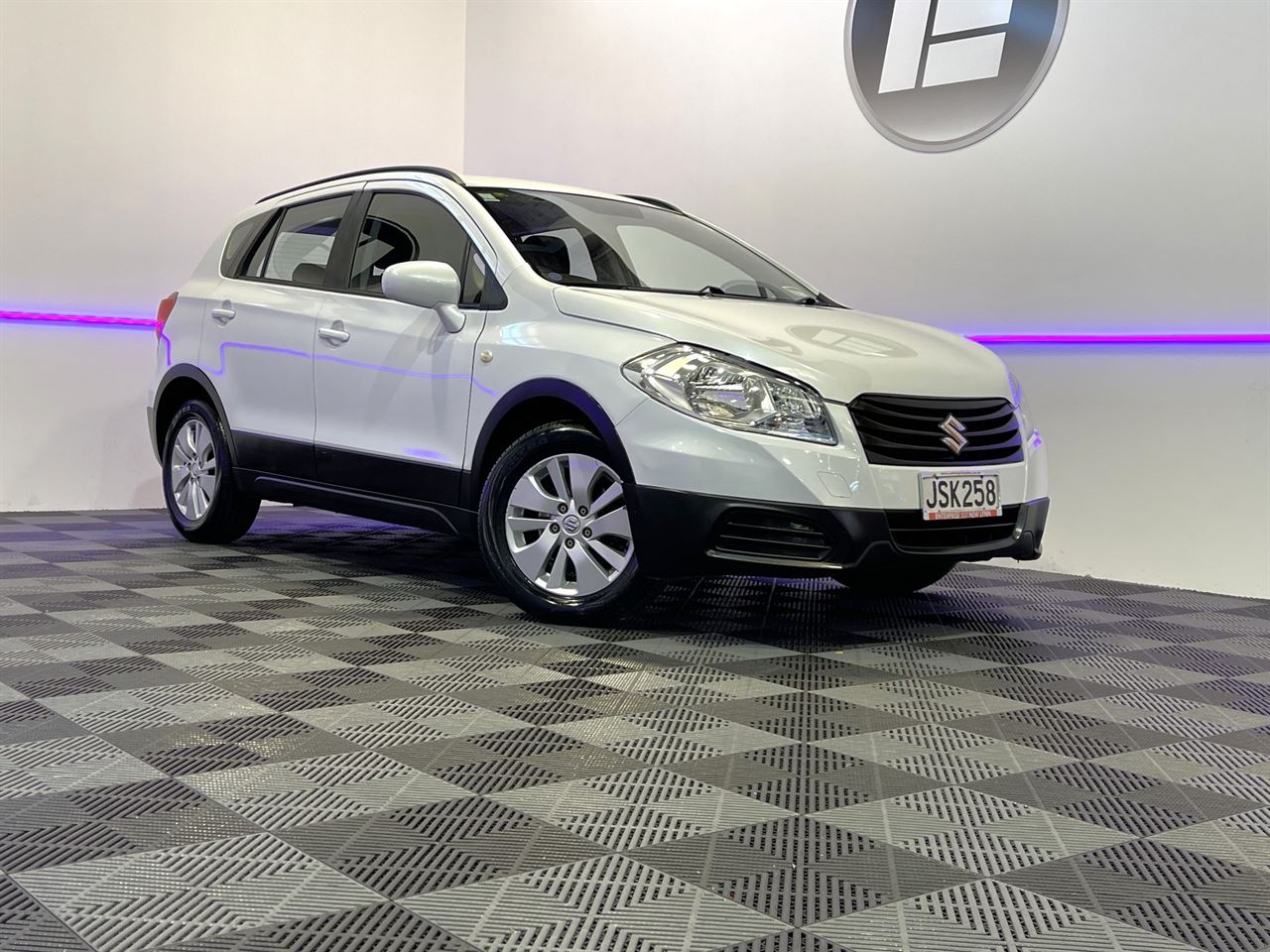 Vehicle image 1