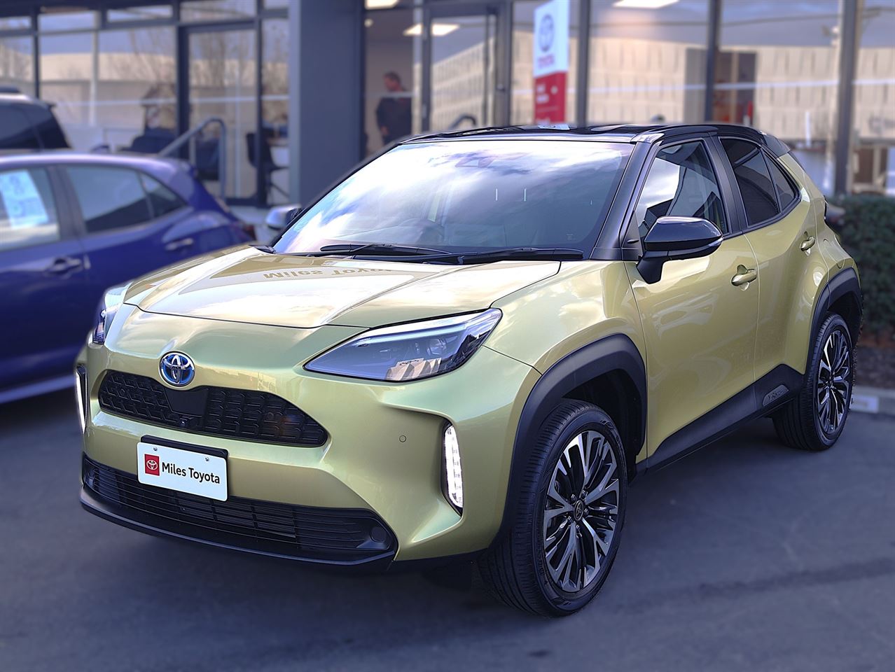 Vehicle image 3