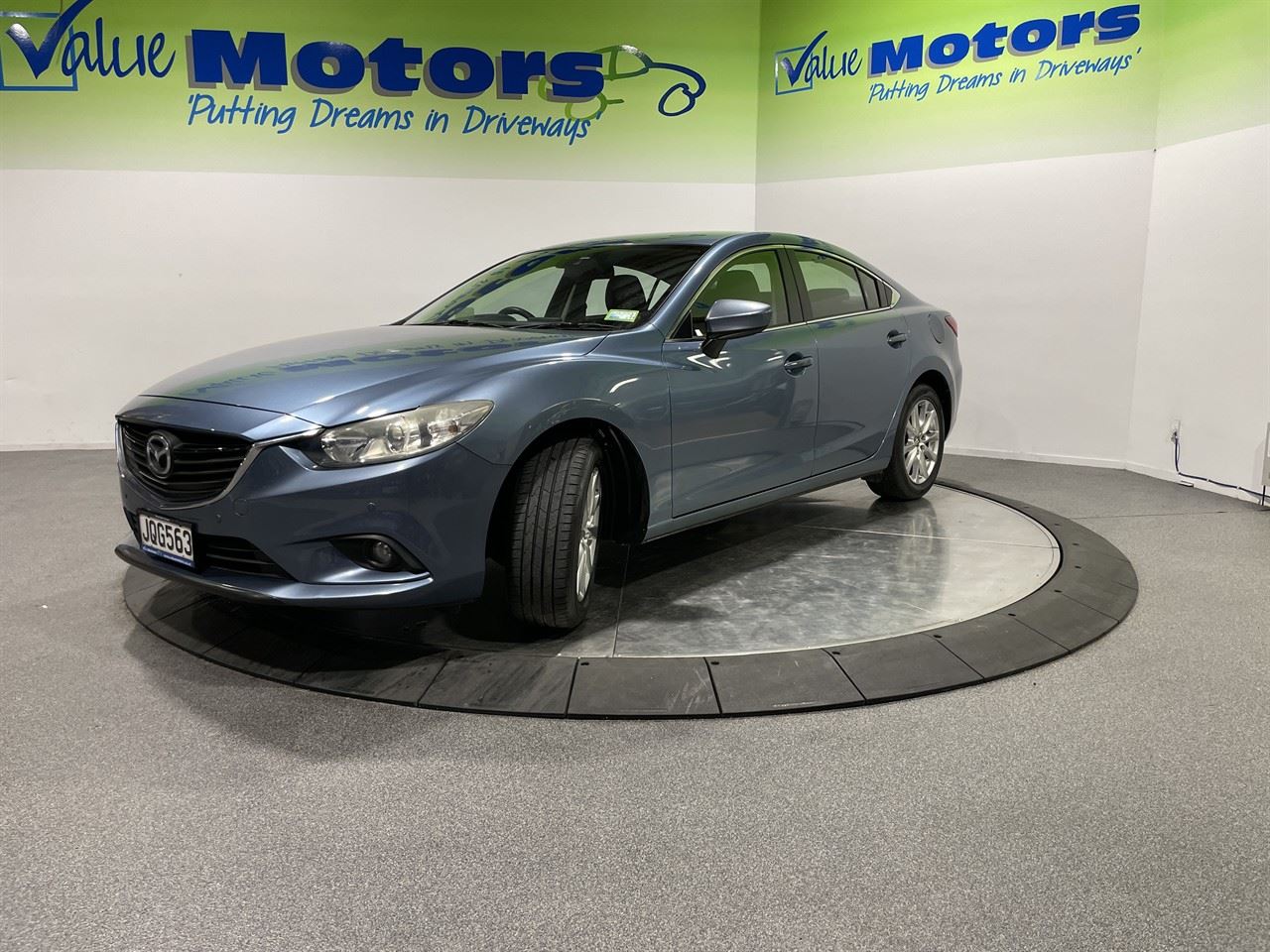 Vehicle image 3