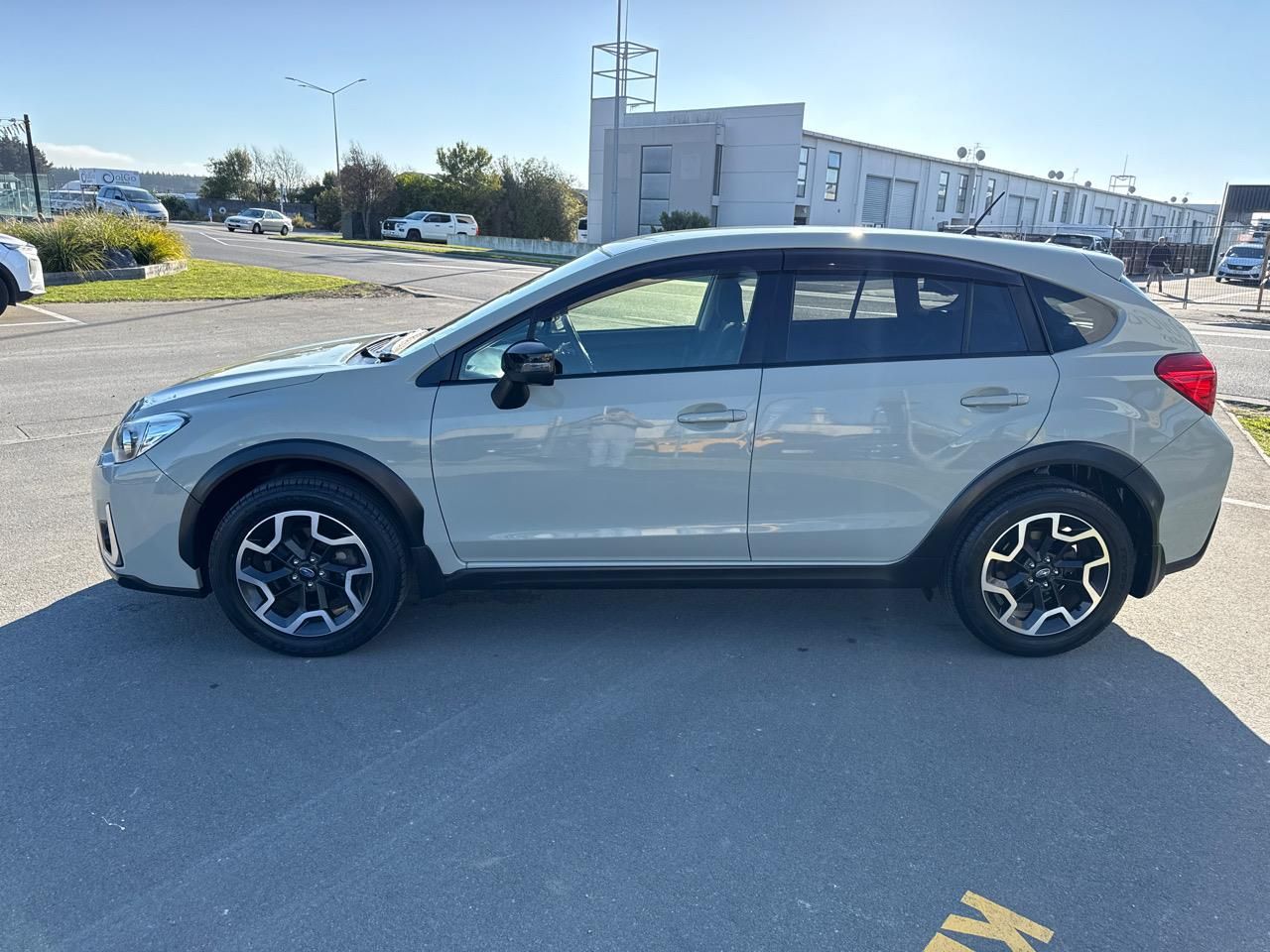 Vehicle image 5