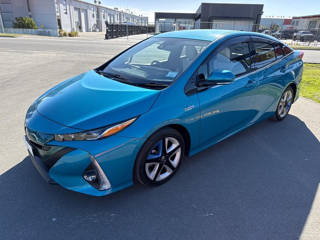 Vehicle image 4