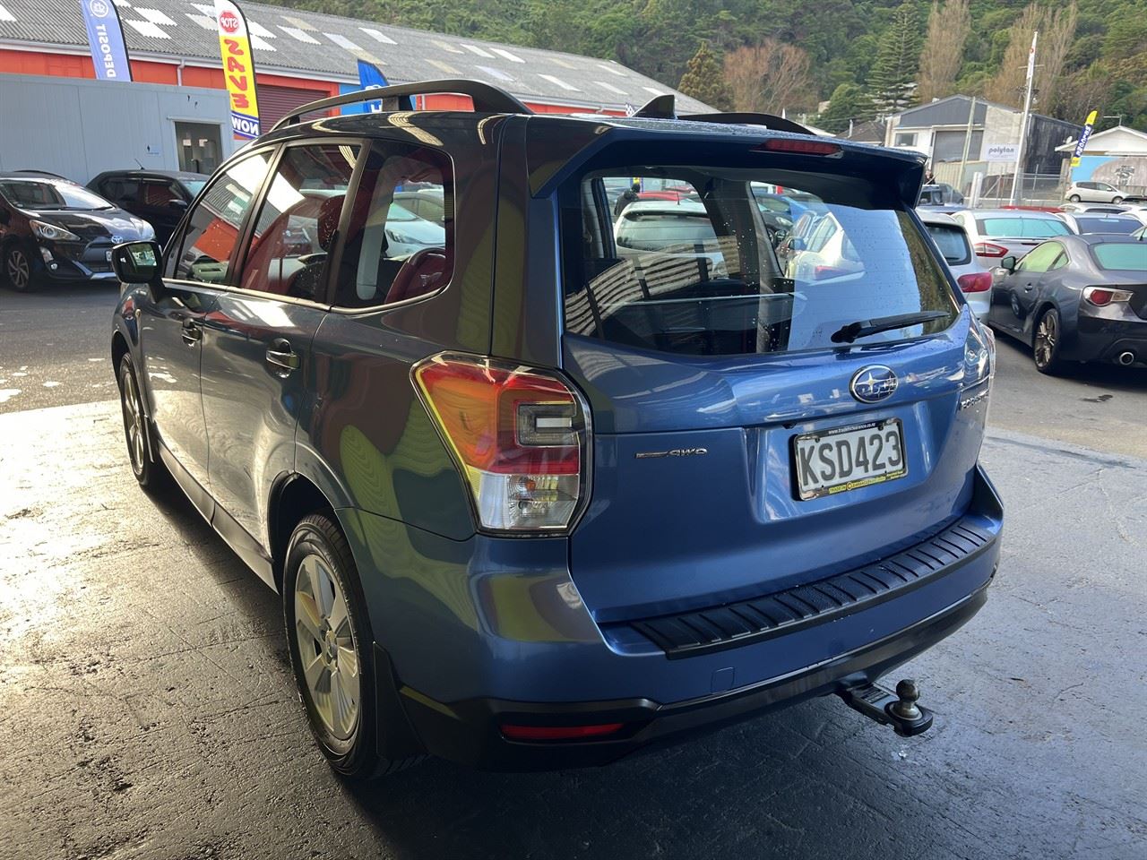 Vehicle image 4