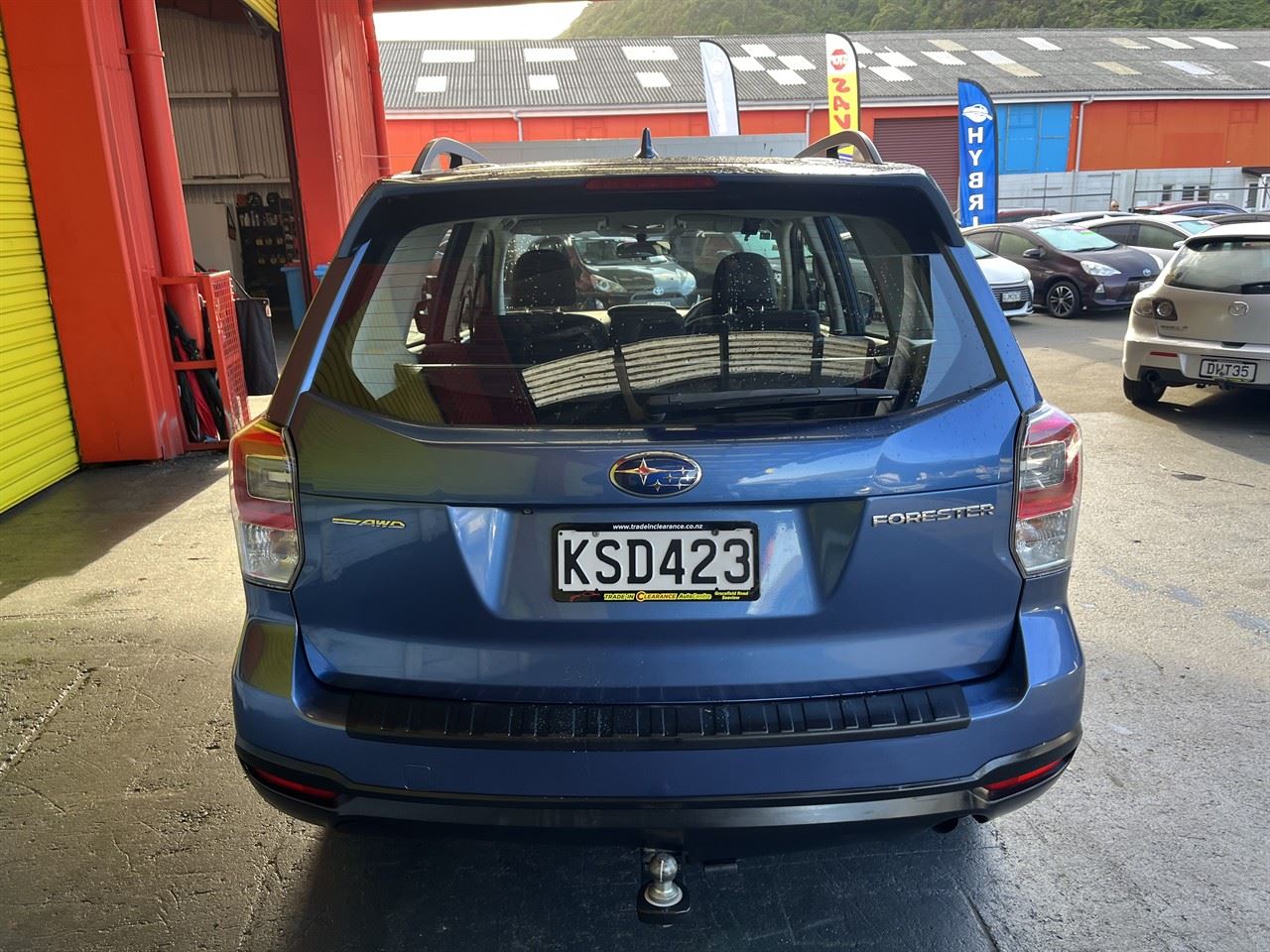 Vehicle image 5