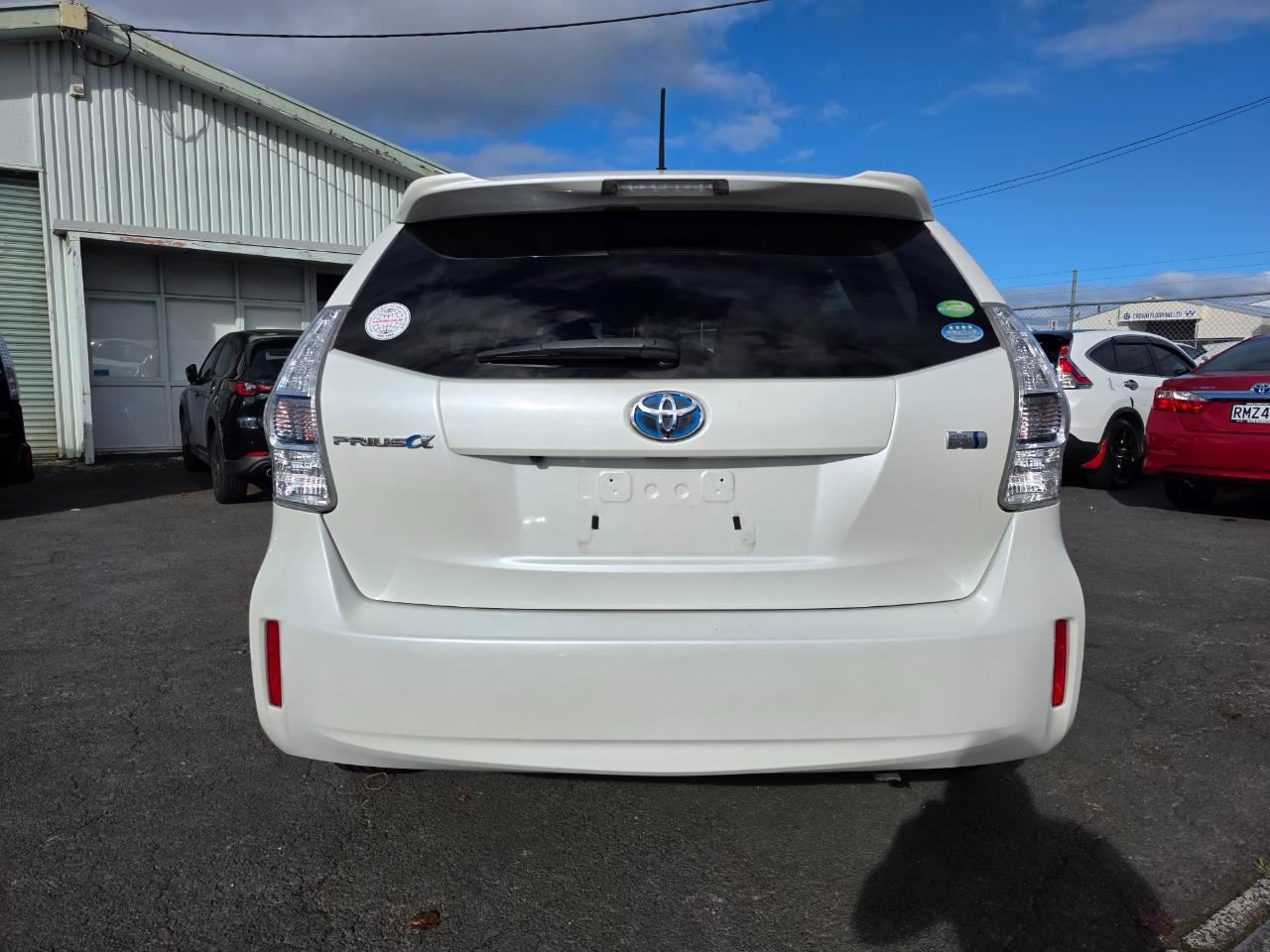 Vehicle image 5