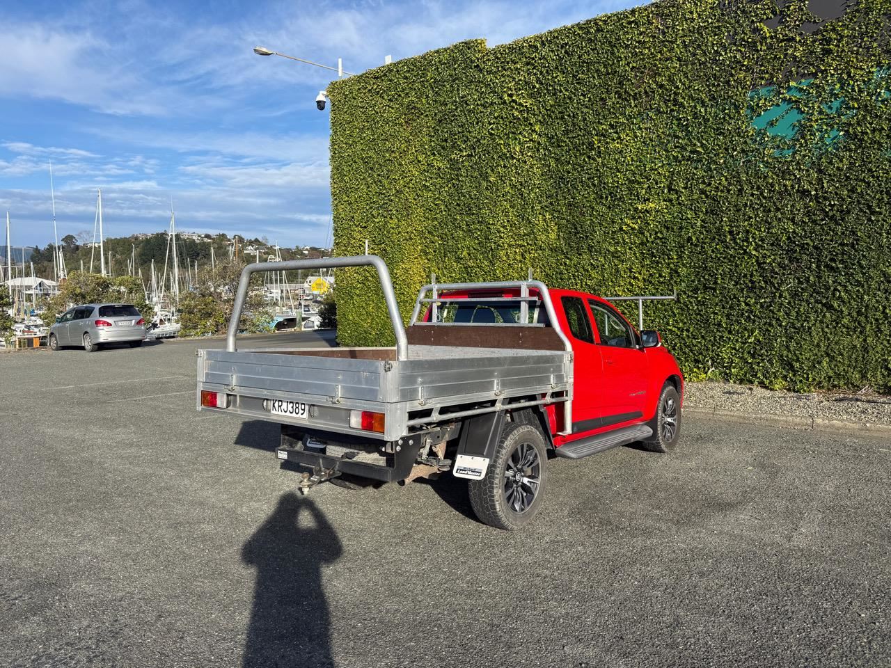 Vehicle image 5