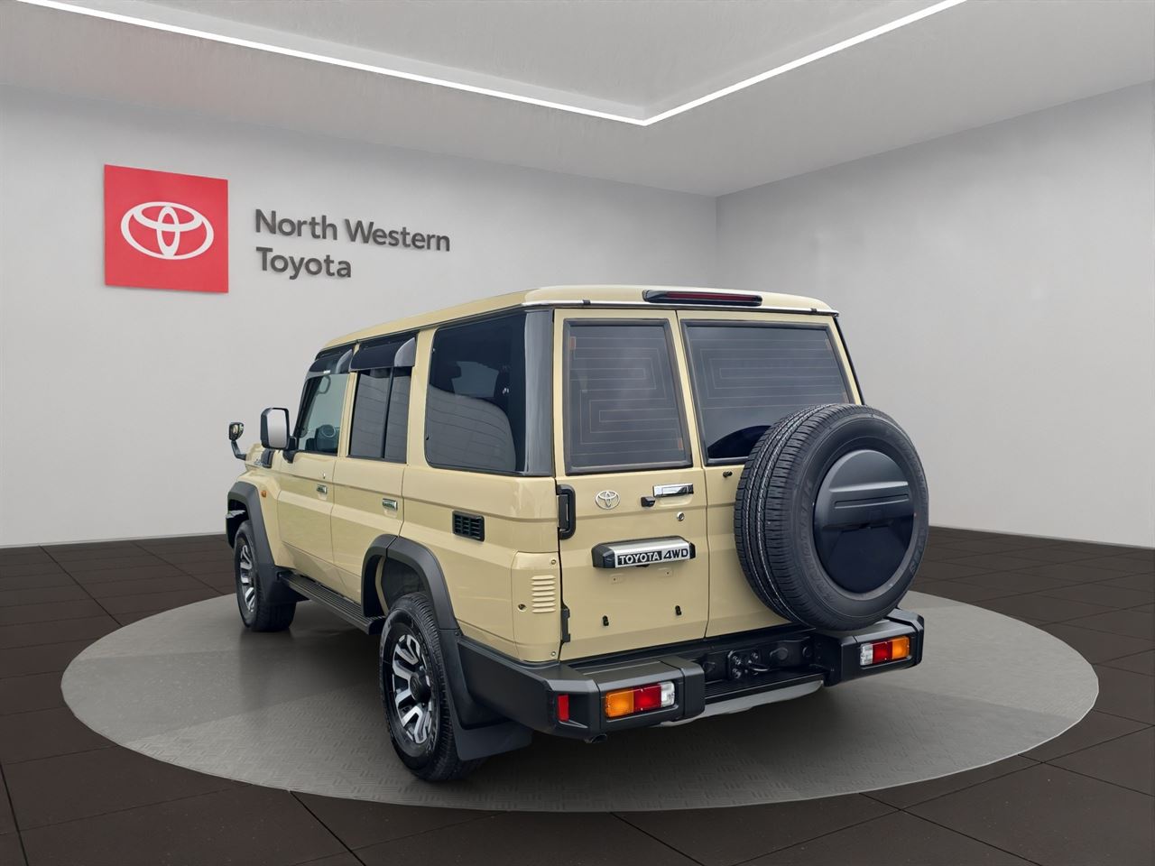 Vehicle image 5
