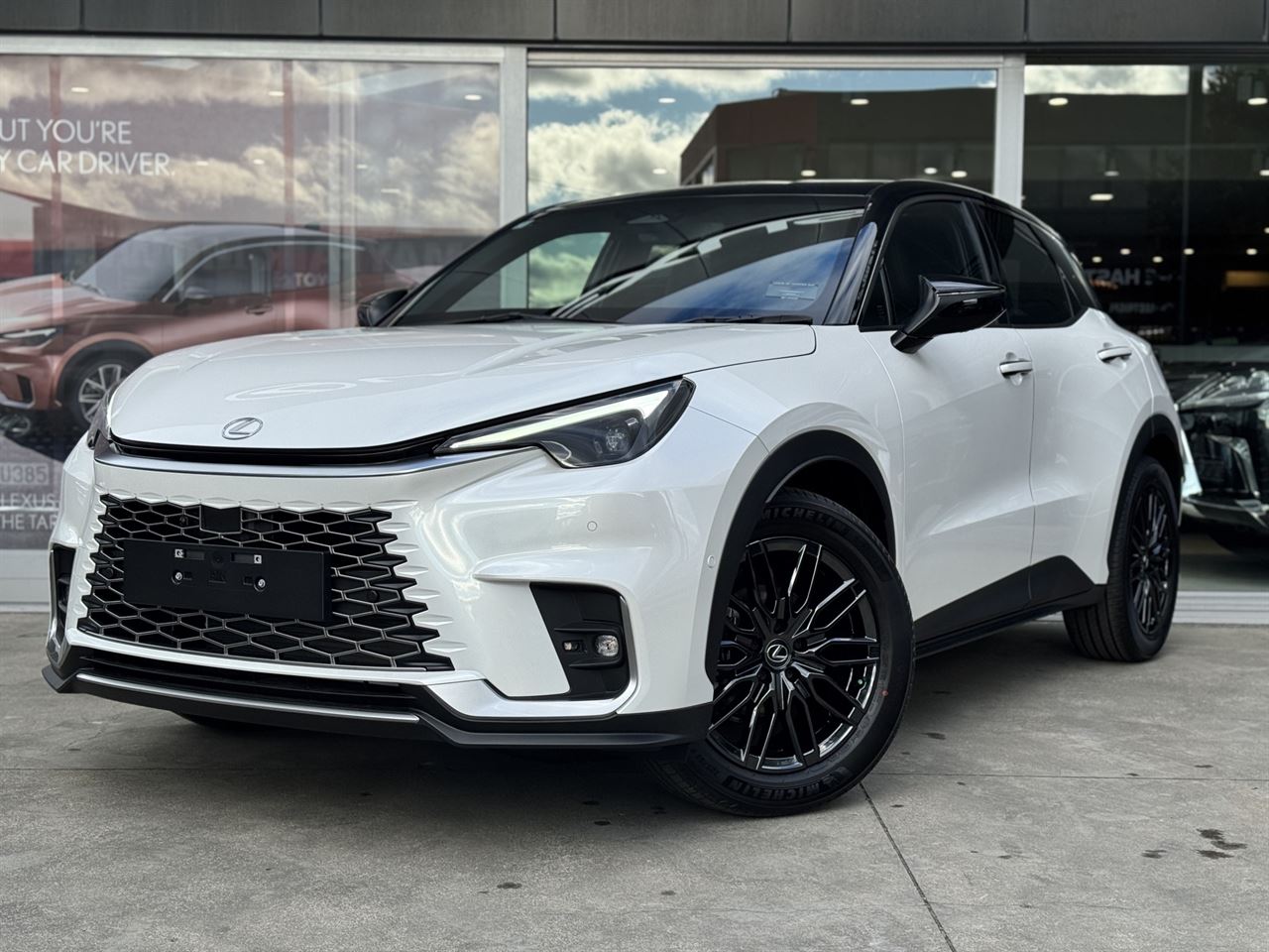 Vehicle image 3