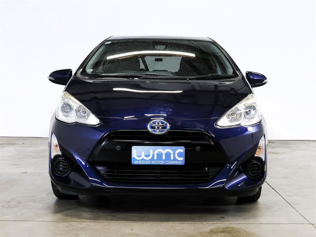 Vehicle image 3