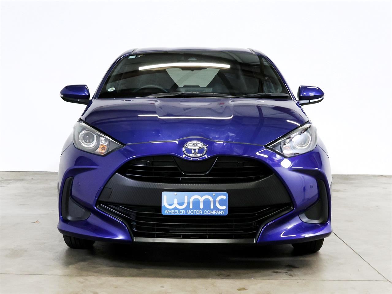 Vehicle image 3