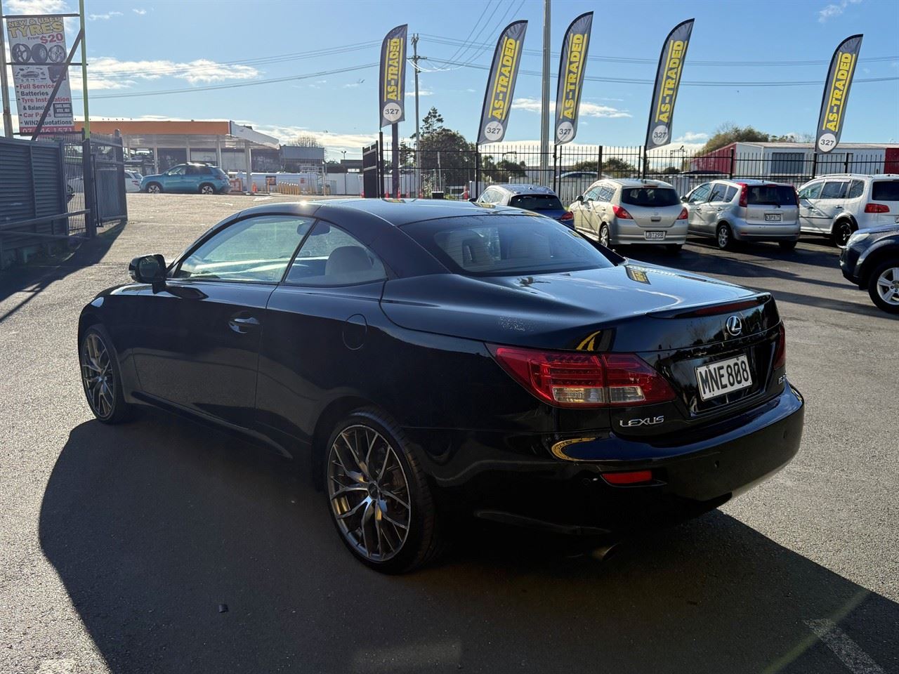 Vehicle image 5