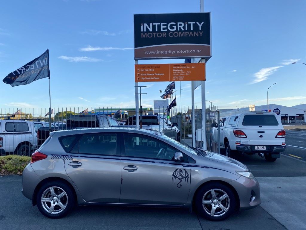 Vehicle image 2