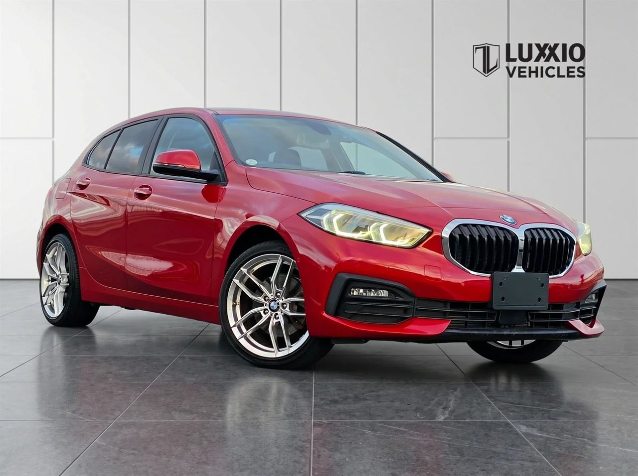 Vehicle image 5