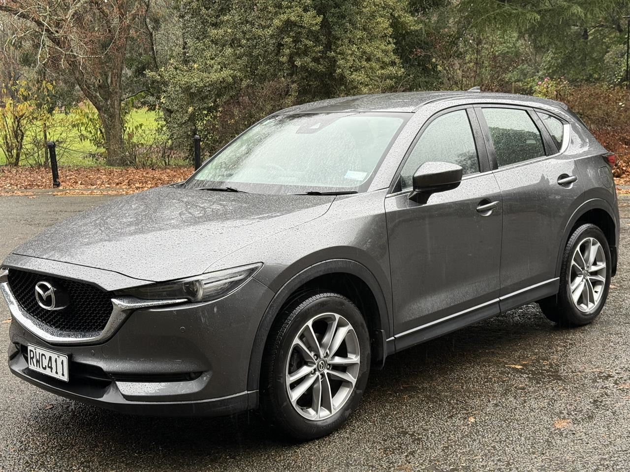 Vehicle image 3
