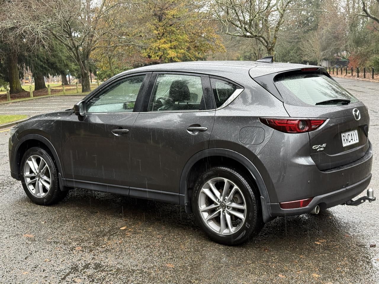 Vehicle image 4
