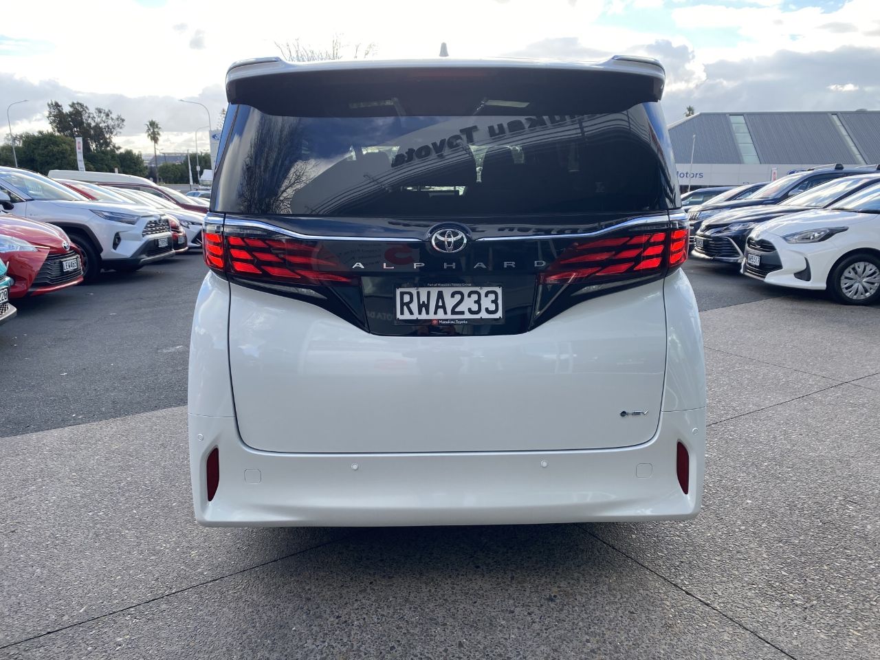 Vehicle image 3