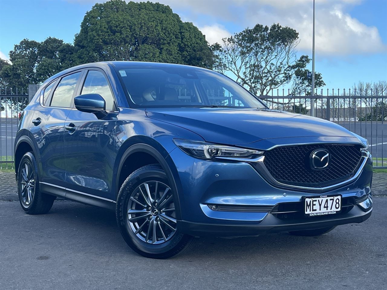 Vehicle image 3